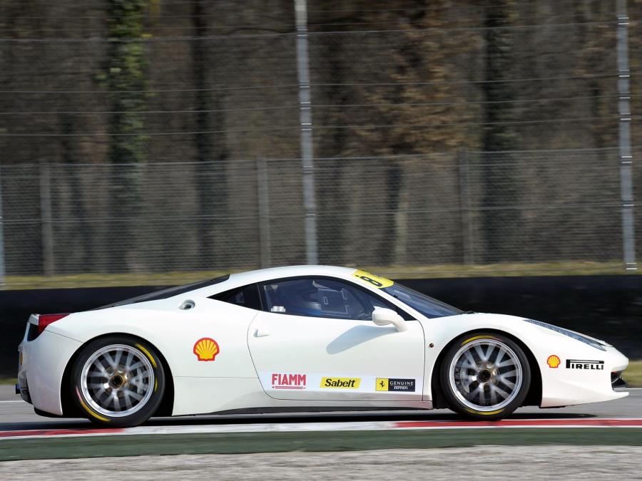 Ferrari 458 Italia Challenge 2010 года  (фото 6 из 52)